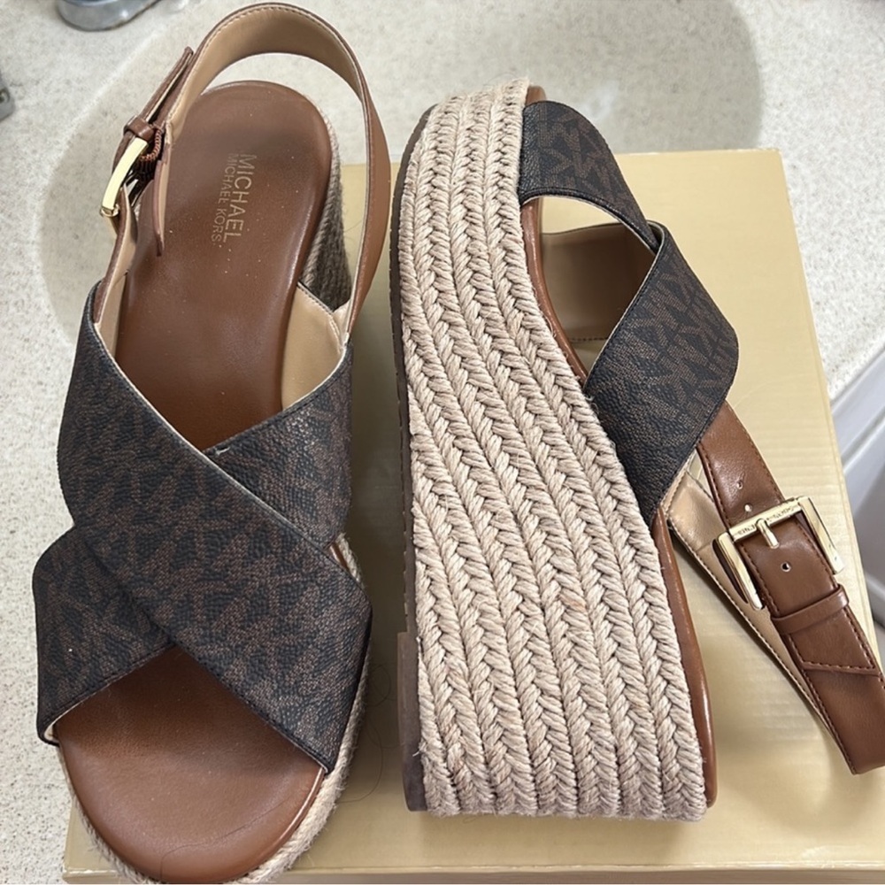 ONLY. 68. Michael kors. Used ones - Picture 2 of 5